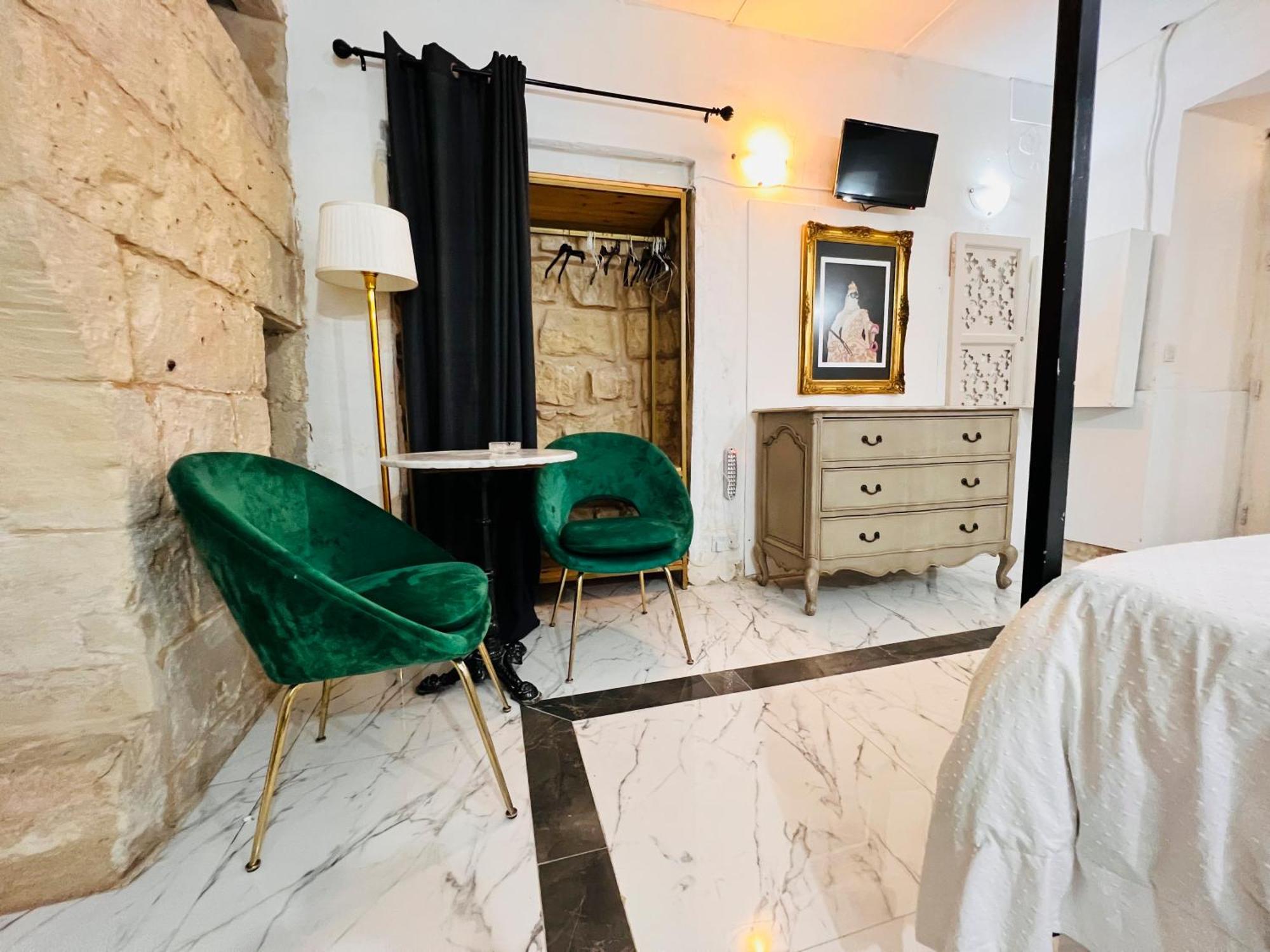Charming Townhouse Prime Area Valletta Apartamento Exterior foto