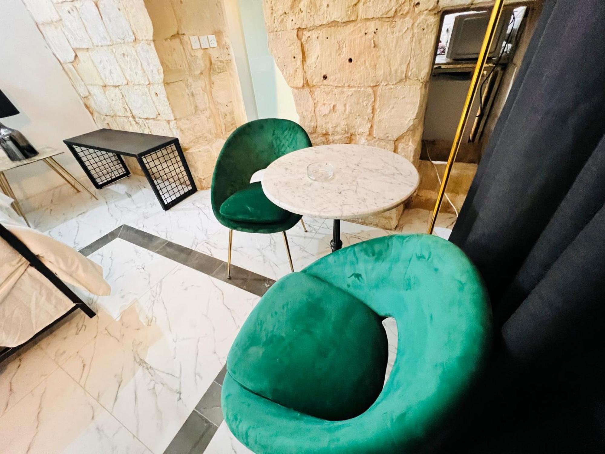 Charming Townhouse Prime Area Valletta Apartamento Exterior foto